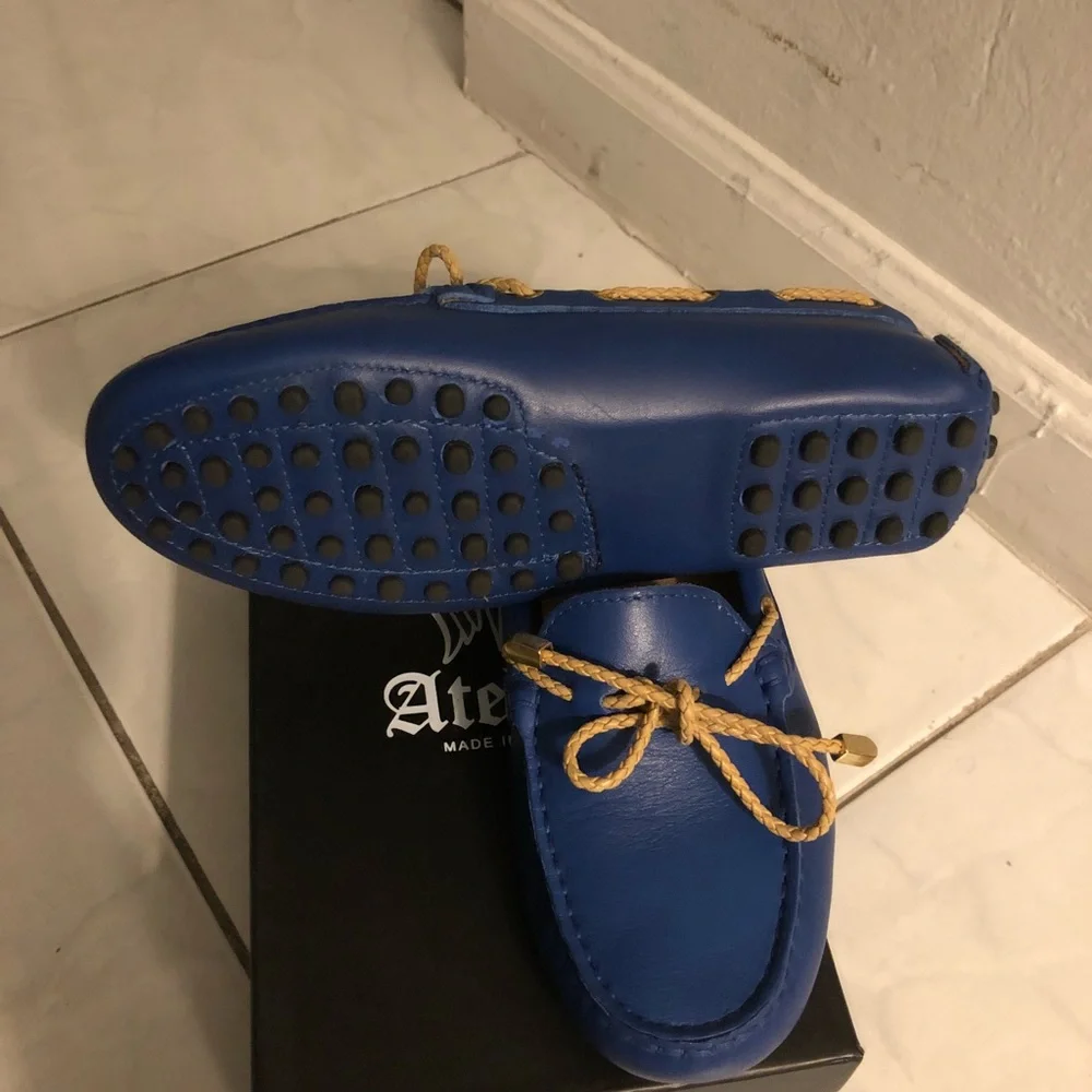 Boys Italian leather Blue shoes in box like new!